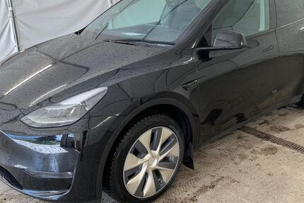 Tesla Model Y 62.064 km 33.950 &euro; Steinbach-Hallenberg OT Herges-Hallenberg 98587