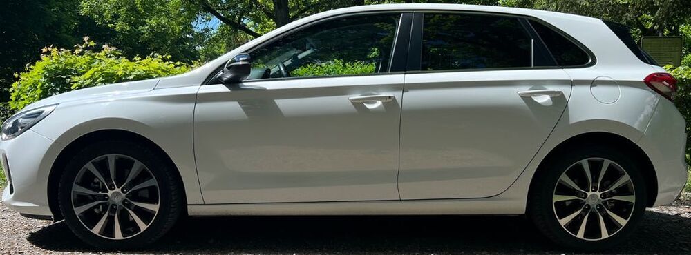 i30