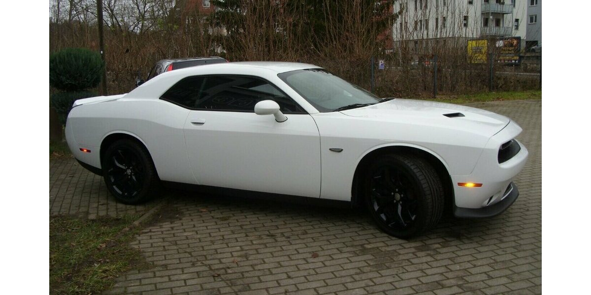 Dodge Challenger 3,6 Leder,Kamera,Sitzheizen 21.000 km 29.990 &euro; Rudolstadt 07407
