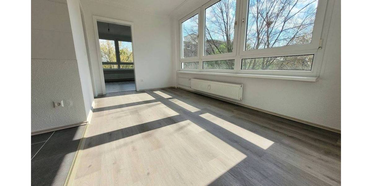 Etagenwohnung Essen Freisenbruch - 3 Zimmer, 74 m&sup2;, 599&euro; | Angebot:26903978