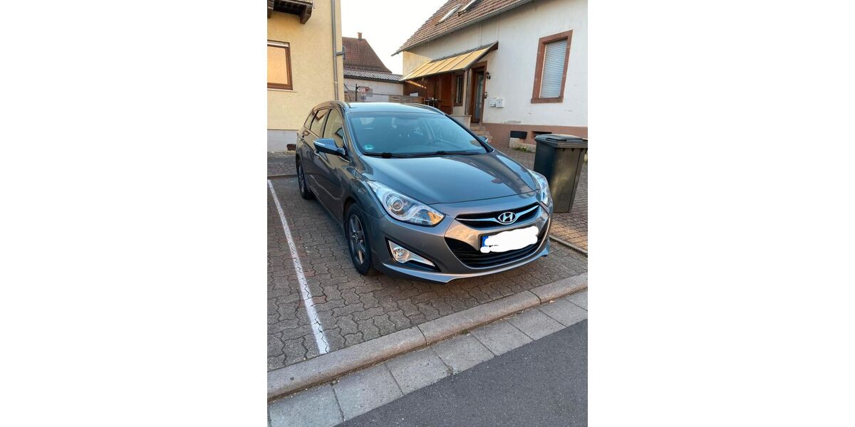 Hyundai i40 159.000 km 8.200 &euro; Rheinzabern 76764