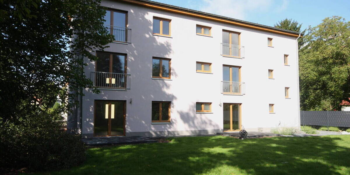 Schöne 3,5-Zimmer-Dachgeschosswohnung mit Balkon in Finkenkruger Toplage 3 zimmer