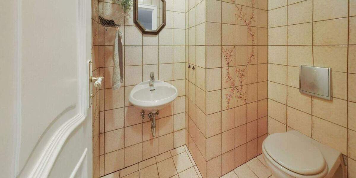 Großzügiges Einfamilienhaus mit Entwicklungspotenzial in ruhiger Lage von Niederkassel Rheidt 6 zimmer