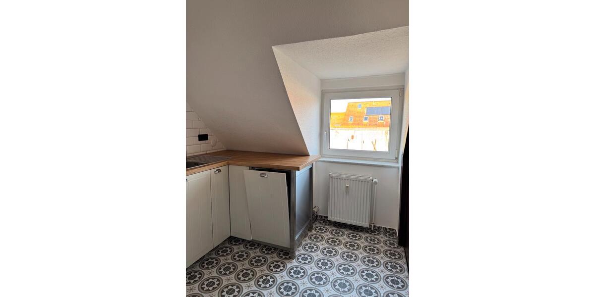 Dachgeschoßwohnung Wesenberg - 2 Zimmer, 49 m&sup2;, 320&euro; | Angebot:25821802