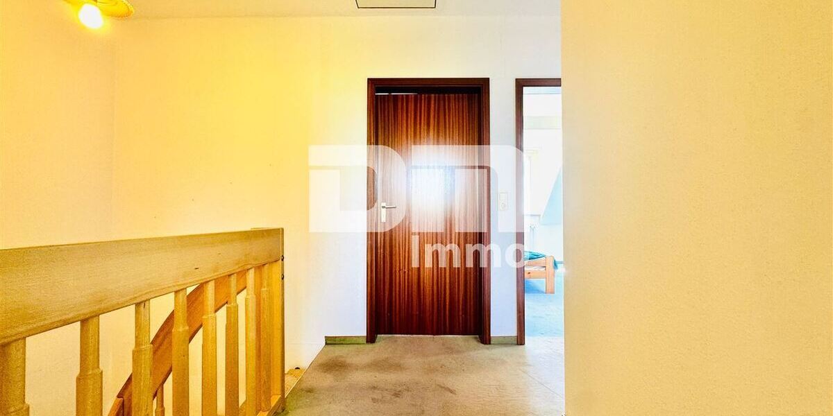 Charmantes Wohnglück - Ihr neues Zuhause mit Carport Terrasse und großem Gartenbereich - Doppelhaushälfte Rosdorf | Angebot:26770582