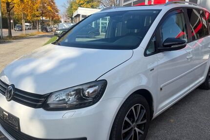VW Touran 240.000 km 5.900 € München OT Trudering-Riem 81825