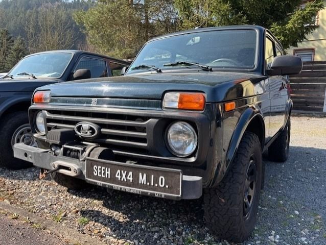 Lada Niva 42.200 km 15.800 &euro; Oberzent-Gammelsbach 64760