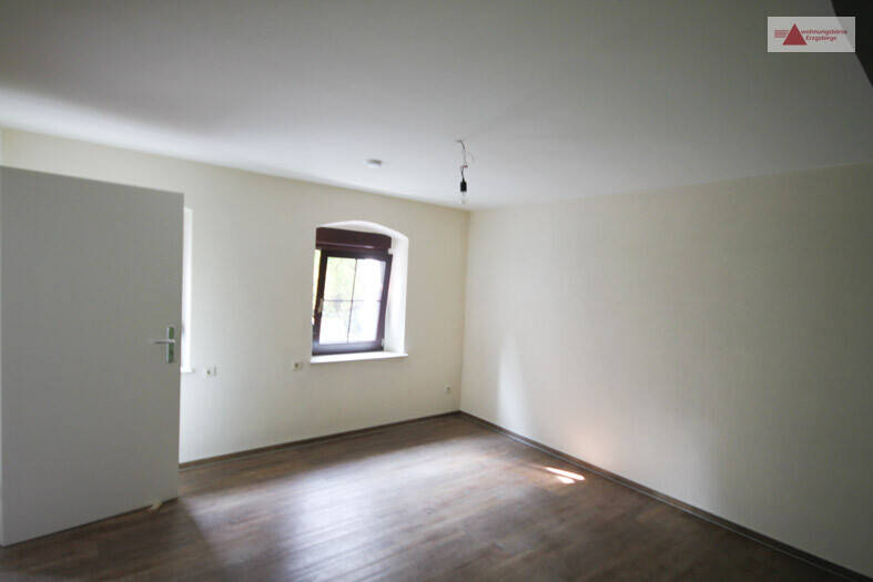 Einfamilienhaus Annaberg-Buchholz OT Buchholz Annaberg - 4 Zimmer, 160 m&sup2;, 800&euro; | Angebot:26686648