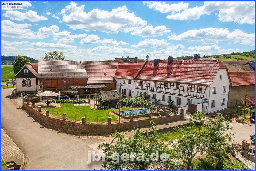 Haus zum Kaufen in Trebnitz 269.000 € 288 m²
