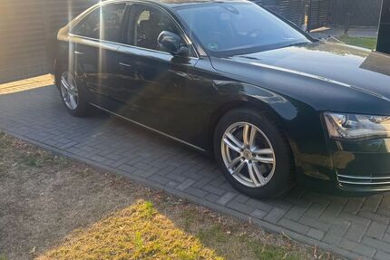 Audi A8 255.271 km 13.000 &euro; Berlin 12355