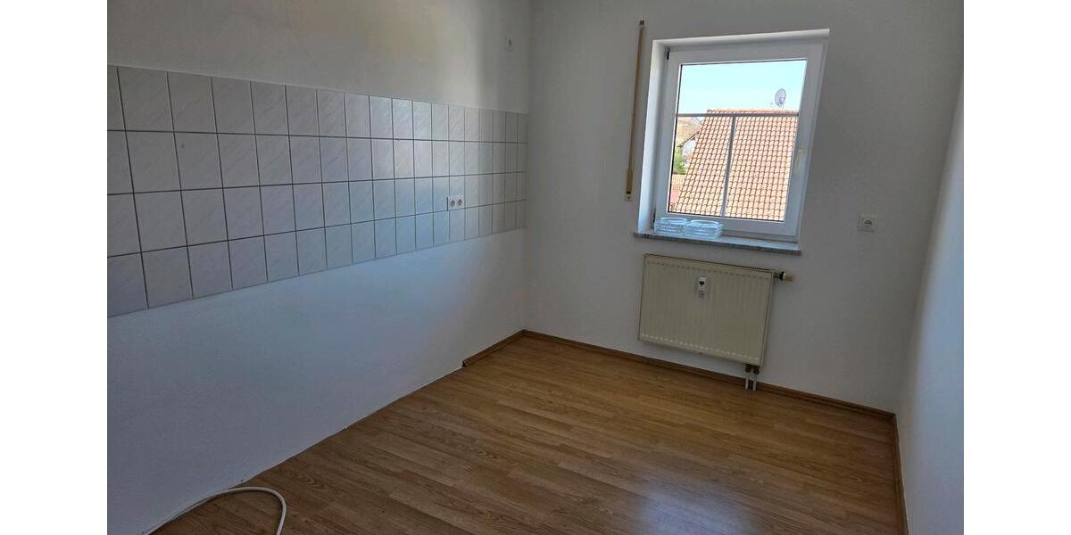 Etagenwohnung Untergriesbach - 3 Zimmer, 88 m&sup2;, 1.000&euro; | Angebot:26284487