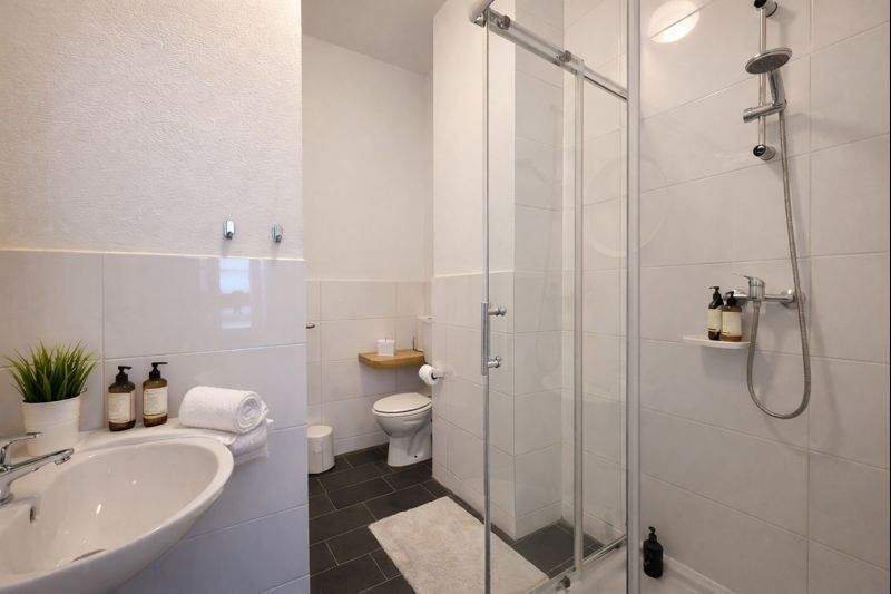 Juwel in der Koblenzer Altstadt: Ertragspotenzial mit seltener FeWo-Lizenz 5 zimmer