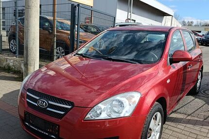 Kia ceed / Ceed 100.000 km 3.490 &euro; Hannover 30453