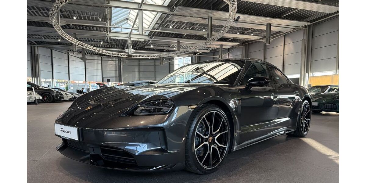 Porsche Taycan 3.000 km 124.890 &euro; Paderborn 33100