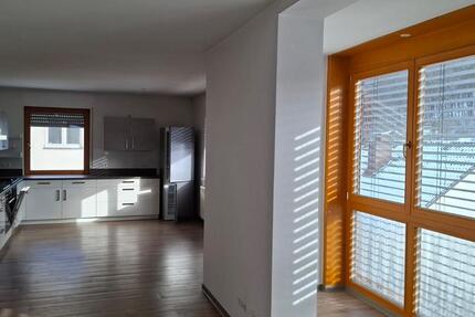 Freistehendes EFH mit Garten, Garage und Einliegerpotenzial 8 zimmer