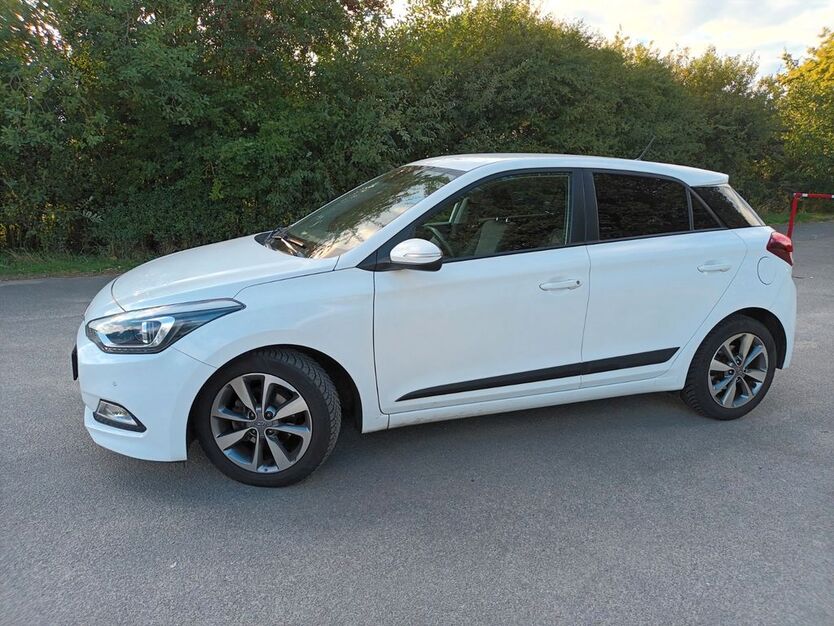 Hyundai i20 94.400 km 11.999 € Pampow 19075