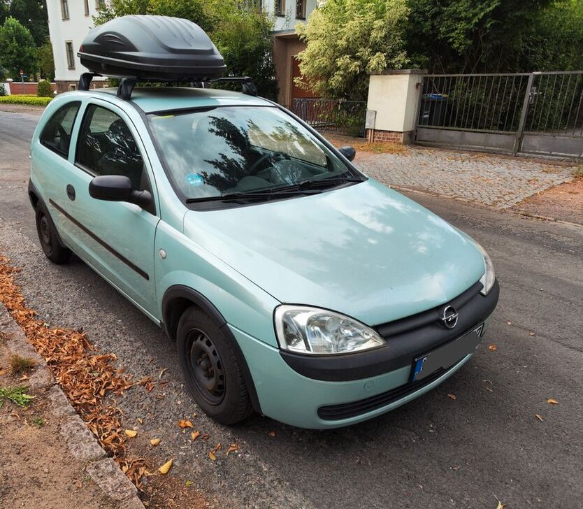 Opel Corsa 144.141 km 2.000 € Meißen 01662