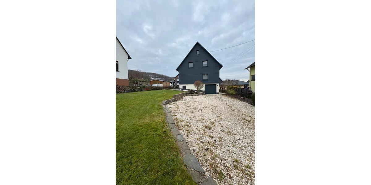 Freistehendes modernisiertes Einfamilienhaus 4 zimmer