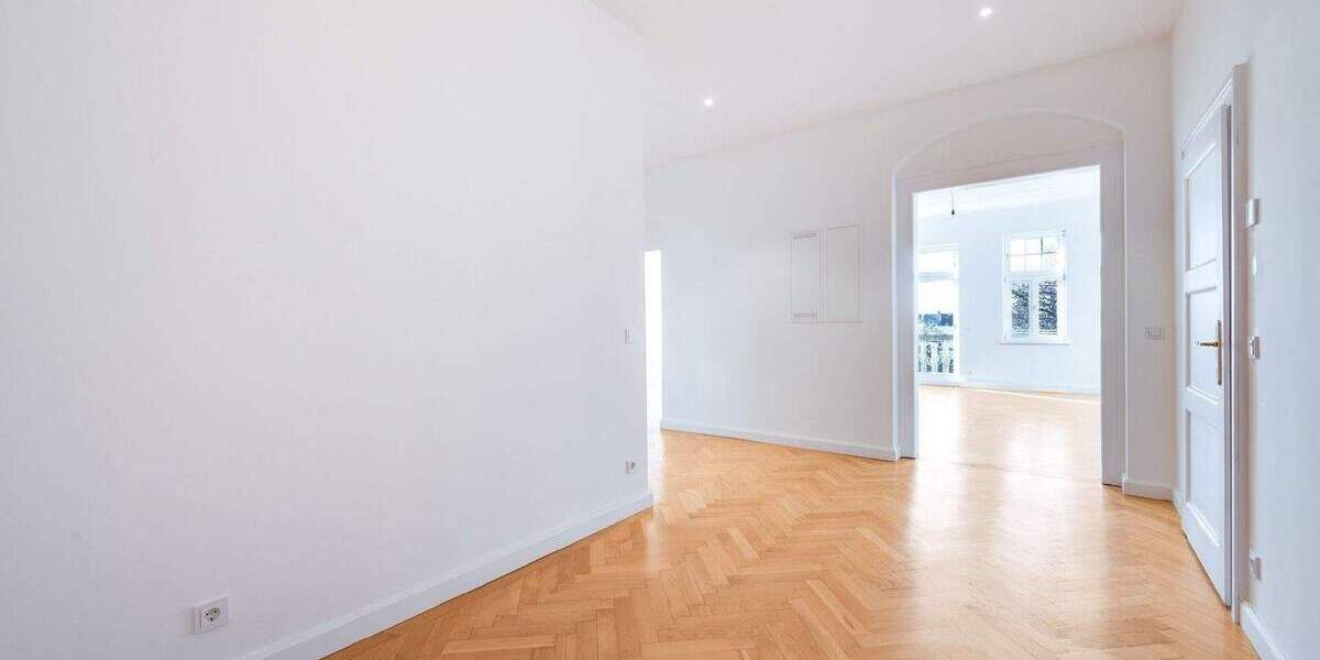 Etagenwohnung München Bogenhausen - 3 Zimmer, 126 m&sup2;, 3.500&euro; | Angebot:25562346