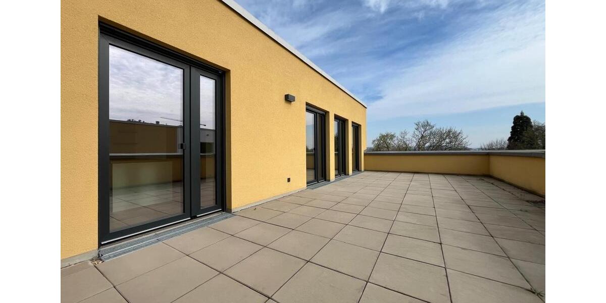 Etagenwohnung Bad Friedrichshall - 4 Zimmer, 136 m&sup2;, 1.916&euro; | Angebot:26068585