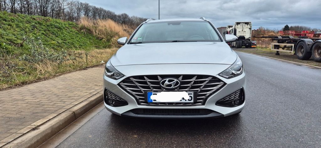 Hyundai i30 185.000 km 9.600 &euro; Bergheim 50129