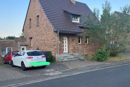 Haus Elsdorf - 4 Zimmer, 140 m&sup2;, 1.500&euro; | Angebot:26568105