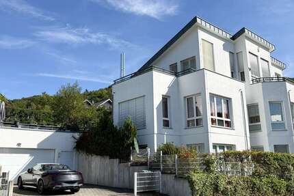 Haus zum Kaufen in Simmerath 1.495.000 € 362 m² 11 zimmer