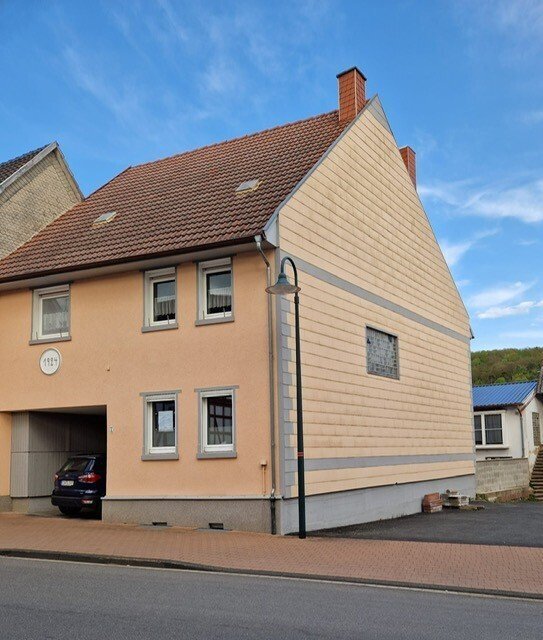 Waldkappel, 2-3 Familienhaus 8 zimmer