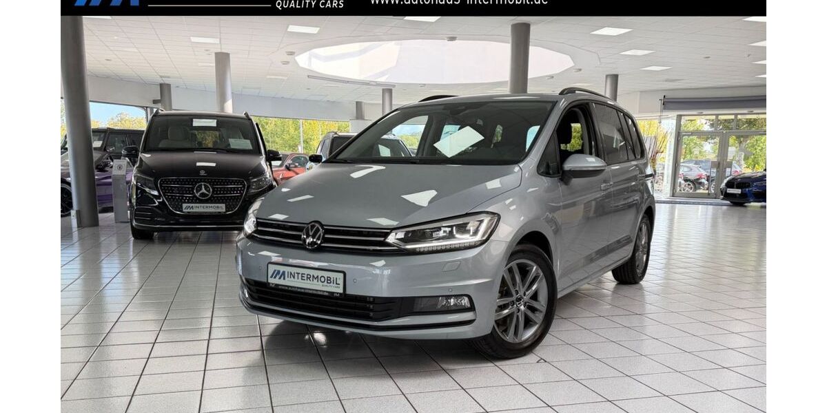 VW Touran 10.165 km 33.990 &euro; Schönefeld / bei Berlin 12529
