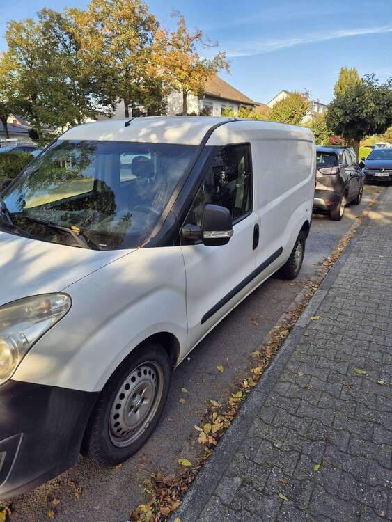 Opel Combo 253.000 km 2.700 € Griesheim 64347