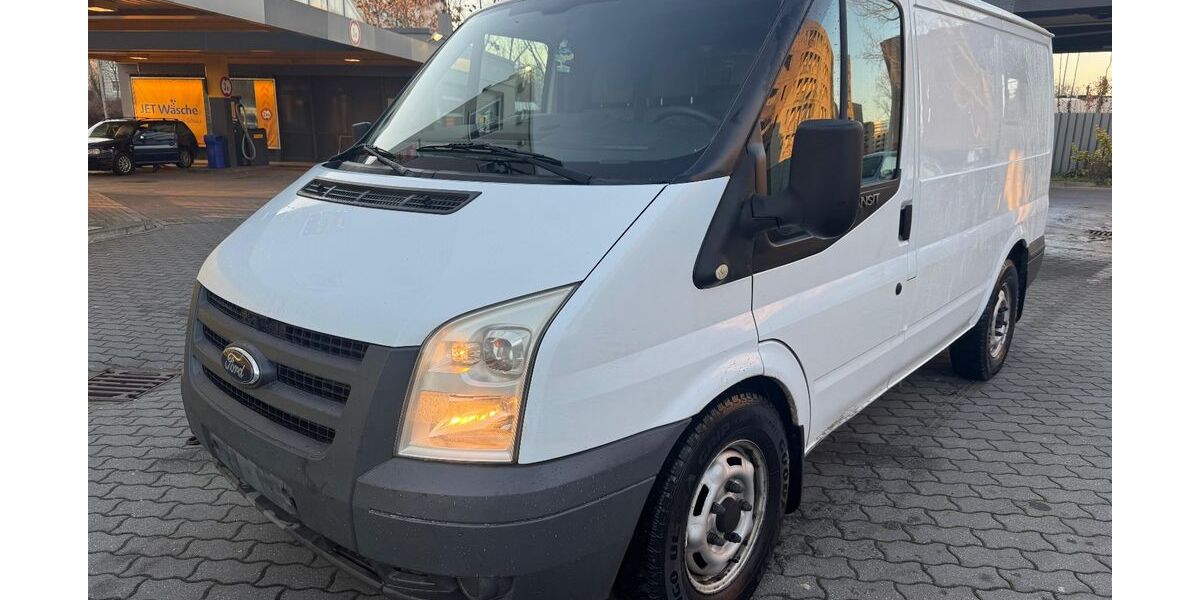 Ford Transit 150.000 km 4.799 &euro; Berlin 13055