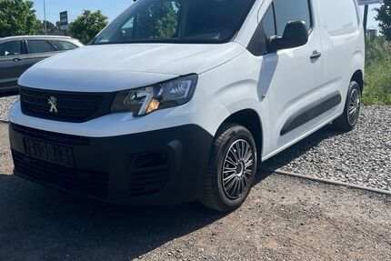 Peugeot Partner 92.500 km 9.950 &euro; mahlow 15831