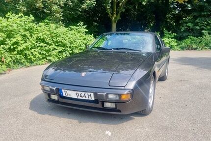 Porsche 944 228.800 km 22.000 &euro; Düsseldorf 40489