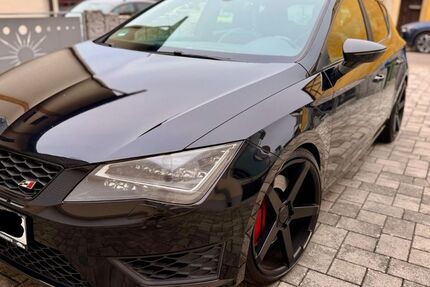 Seat Leon 116.882 km 13.999 &euro; Ehrenkirchen 79238