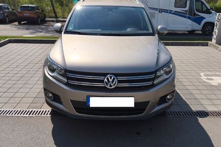 VW Tiguan 203.000 km 10.900 &euro; Böhlen 04564