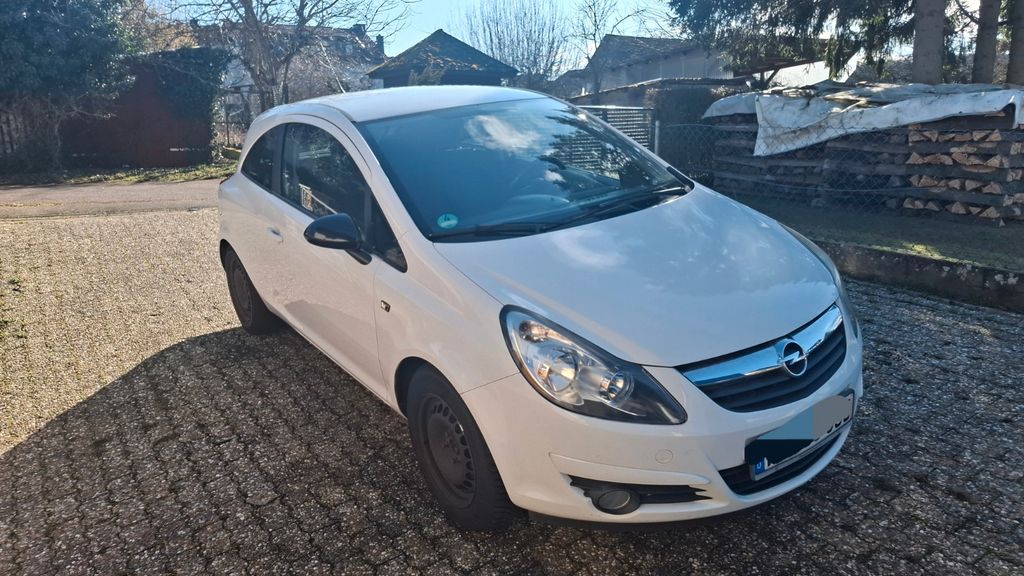 Opel Corsa 100.200 km 2.999 &euro; Allendorf (Lumda) 35469