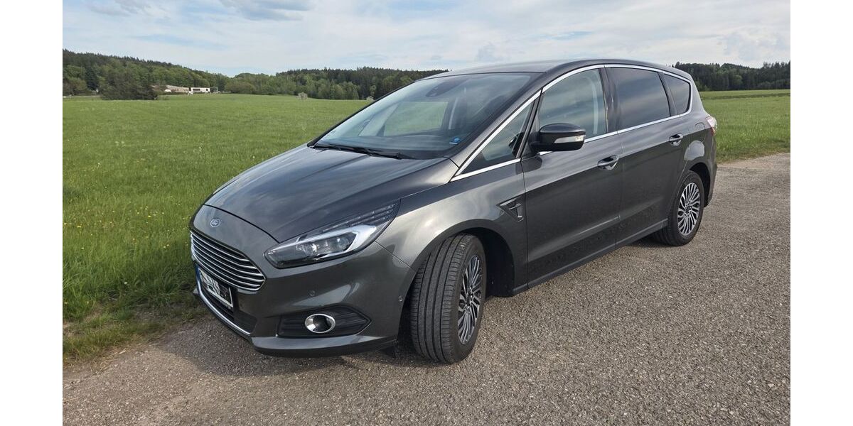 Ford S-Max 93.435 km 19.500 &euro; Berg 82335