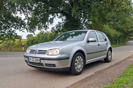 VW Golf 189.000 km 999 &euro; Grömitz 23743