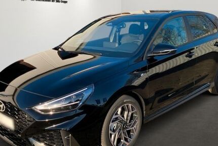 Hyundai i30 3.000 km 34.580 &euro; Karlsruhe 76187