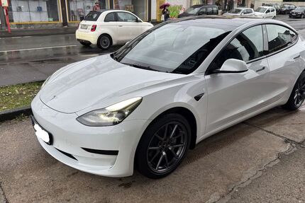 Tesla Model 3 52.000 km 24.900 &euro; Leverkusen 51381