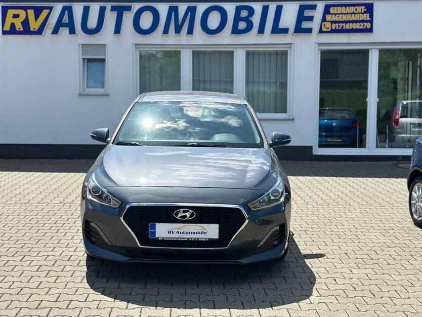 i30