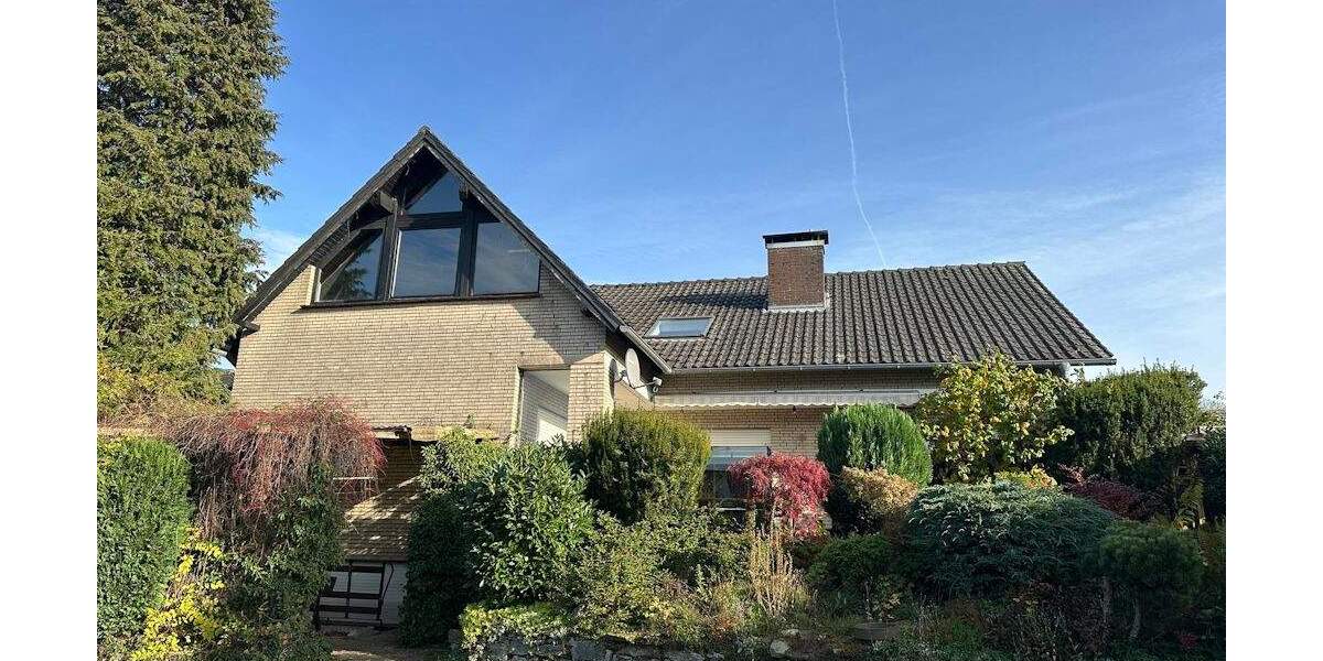 Einfamilienhaus mit Einliegerwohnung - sanierungsbedürftig 5 zimmer