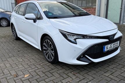 Toyota Corolla 94.500 km 18.100 &euro; Köln 51103