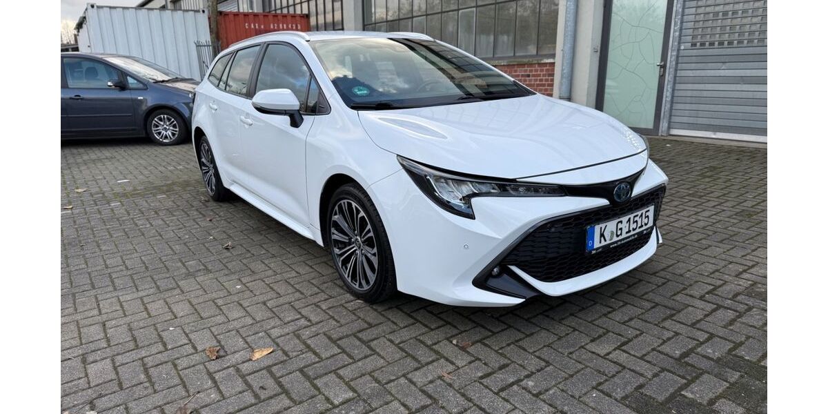 Toyota Corolla 94.500 km 18.100 &euro; Köln 51103