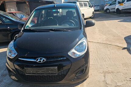 Hyundai i10 173.000 km 1.999 &euro; Bonn 53227