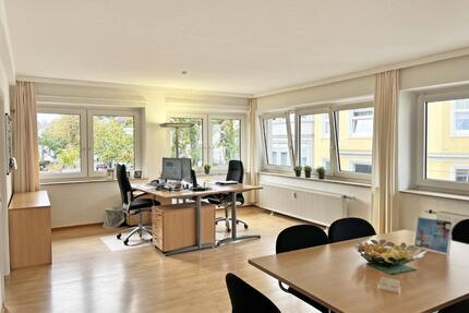 Großzügige und helle Büro-Praxisfläche in der Innenstadt von Bad Oeynhausen