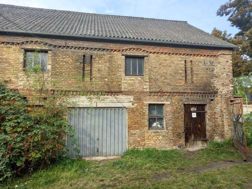Haus zum Kaufen in Roskow 145.000 € 400 m²