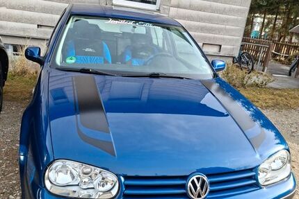 VW Golf 204.000 km 2.500 &euro; GRAFING B.MÜNCHEN 85567