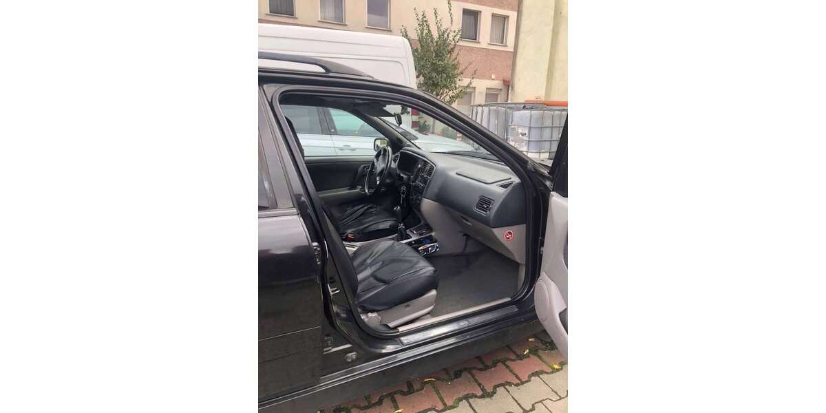 Nissan Primera 380.000 km 1.000 &euro; Berlin 10365