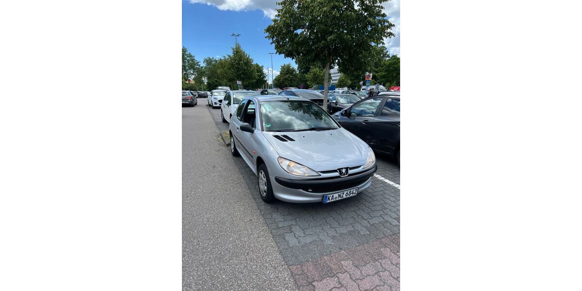 Peugeot 206 175.000 km 1.450 &euro; Karlsruhe 76227